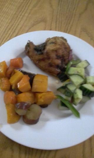 Grilled chicken with veg and salad